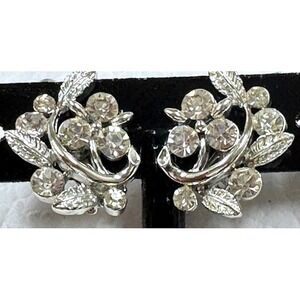 Lisner Rhinestone Floral‎ Clip On Earrings Silver Tone Vintage
